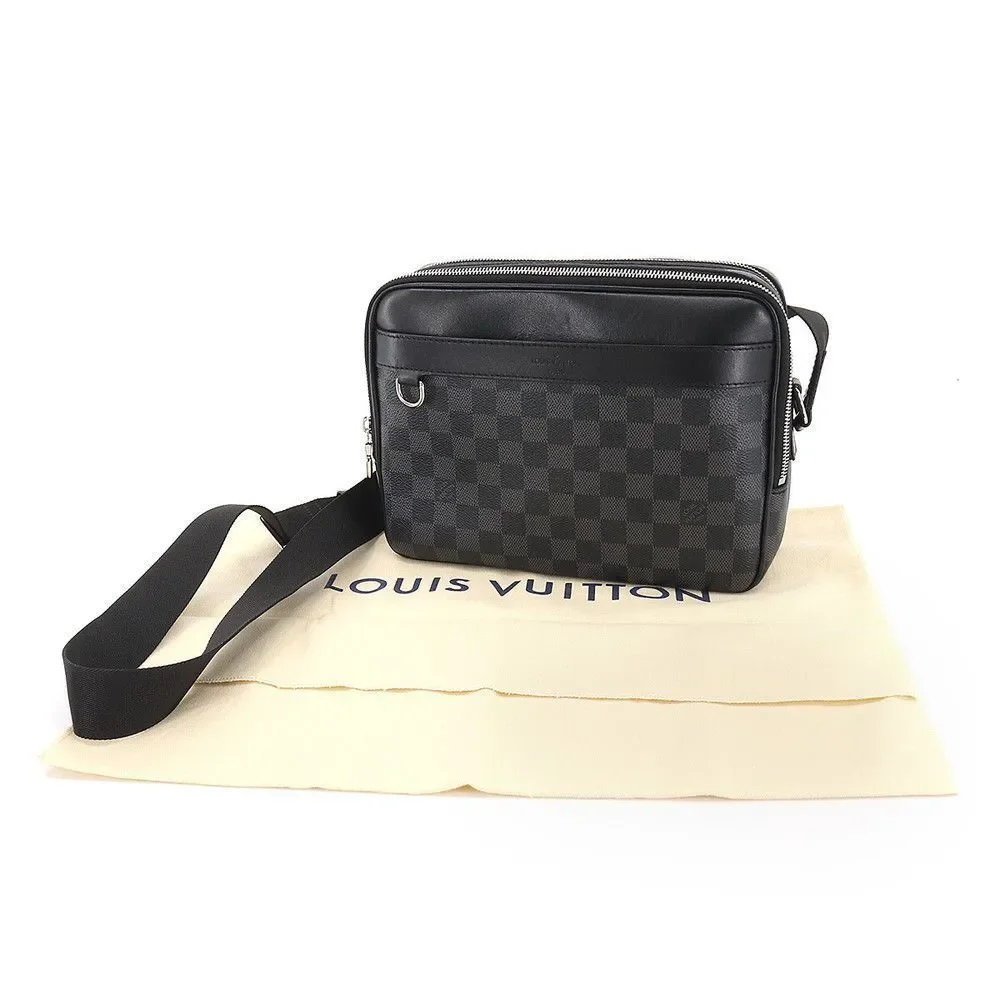 Louis Vuitton Damier Graphite Trocadero Messenger PM Shoulder Bag Black